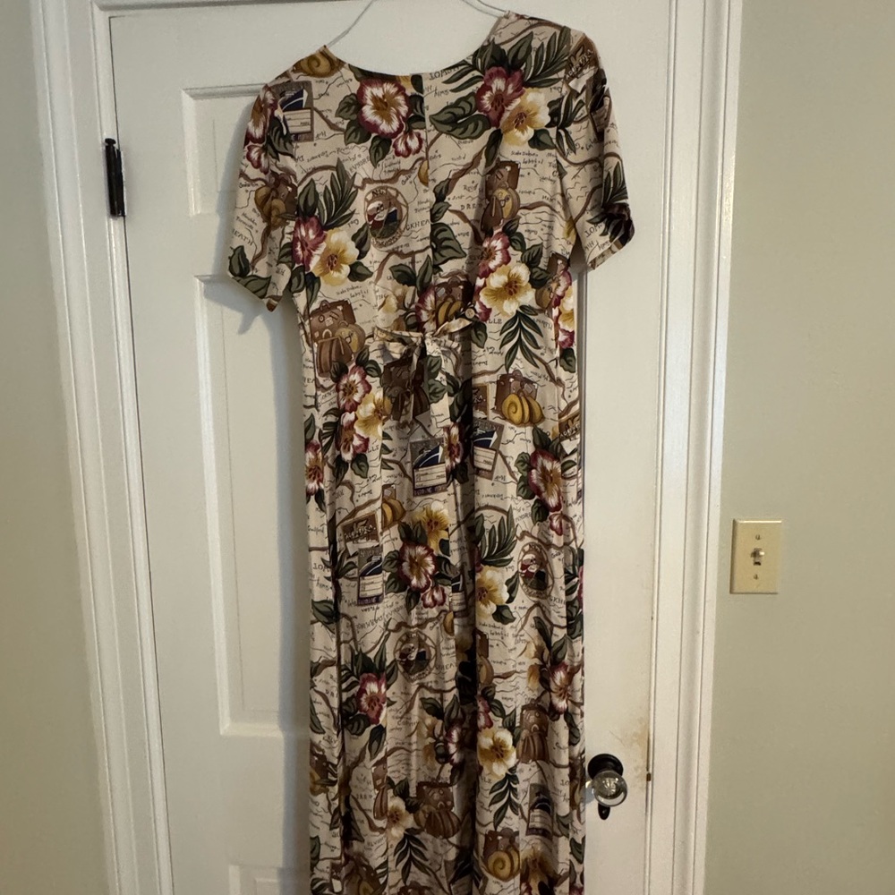 Teddi Cream Floral Short-Sleeve Maxi Dress